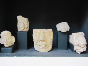 Display of Heads