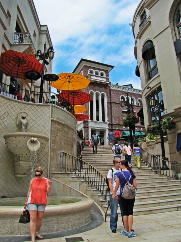 Rodeo Drive, Los Angeles, CA - California Beaches