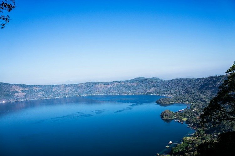 Lakes in El Salvador, Facts About El Salvador, Fatos Estranhos sobre El Salvador