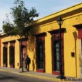 Colorful streeting in colonial center, Oaxaca, Mexico