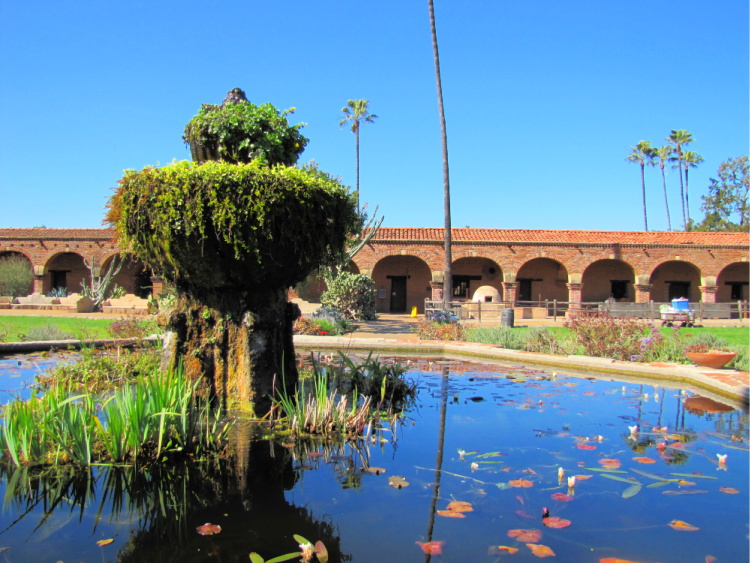 are dogs allowed at mission san juan capistrano