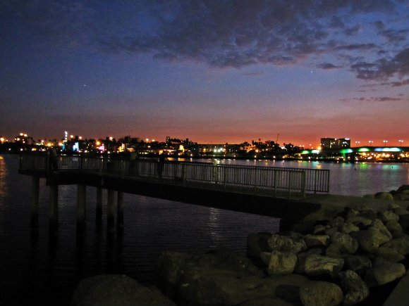 pier at dusk, pier at sunset, fishing pier, pier in long beach