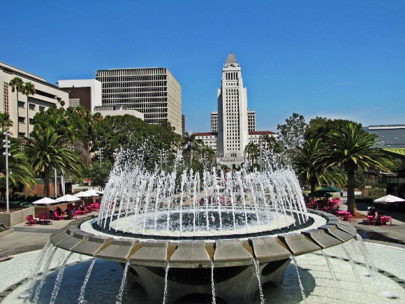 Fountain in Grad Park, Los Angeles, California