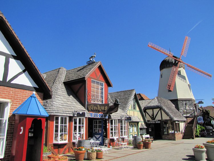 Windmill at Alisal Road in Solvang, California, Things to do in Solvang