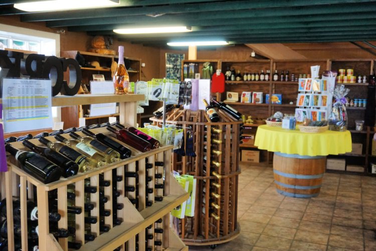 Antelope Valley Winery tasting room and gift shop, Lancaster, Things to do in Lancaster, California