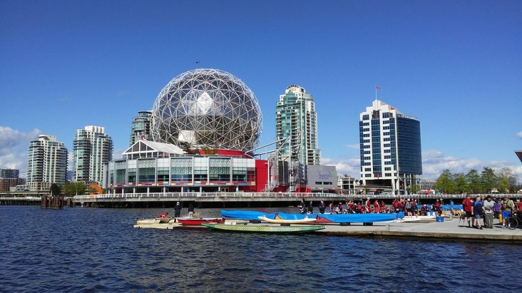 Kayaking and Boating in Vancouver, Canada